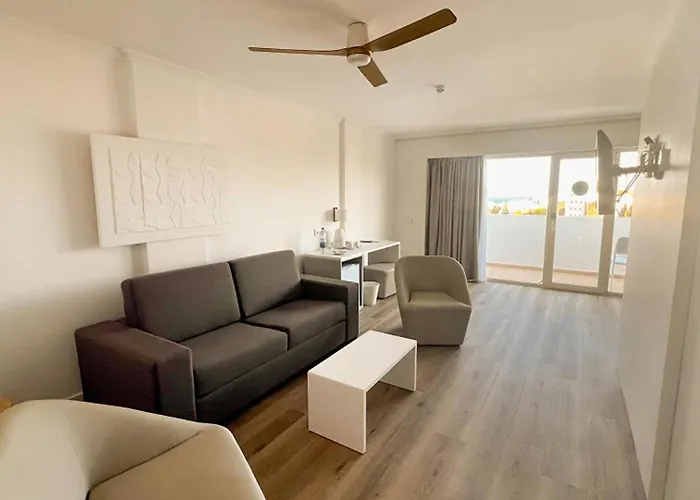 Bluesea Costa Bastian 코스타 테기세