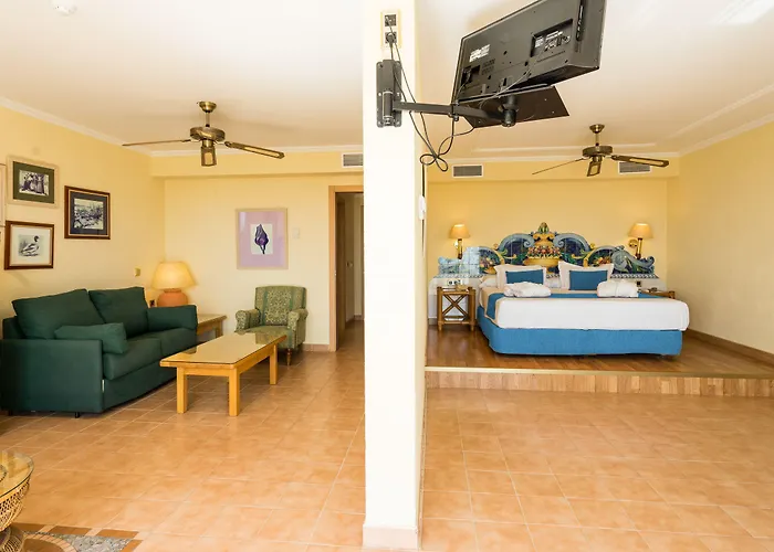 Bluesea Costa Bastian Hotel